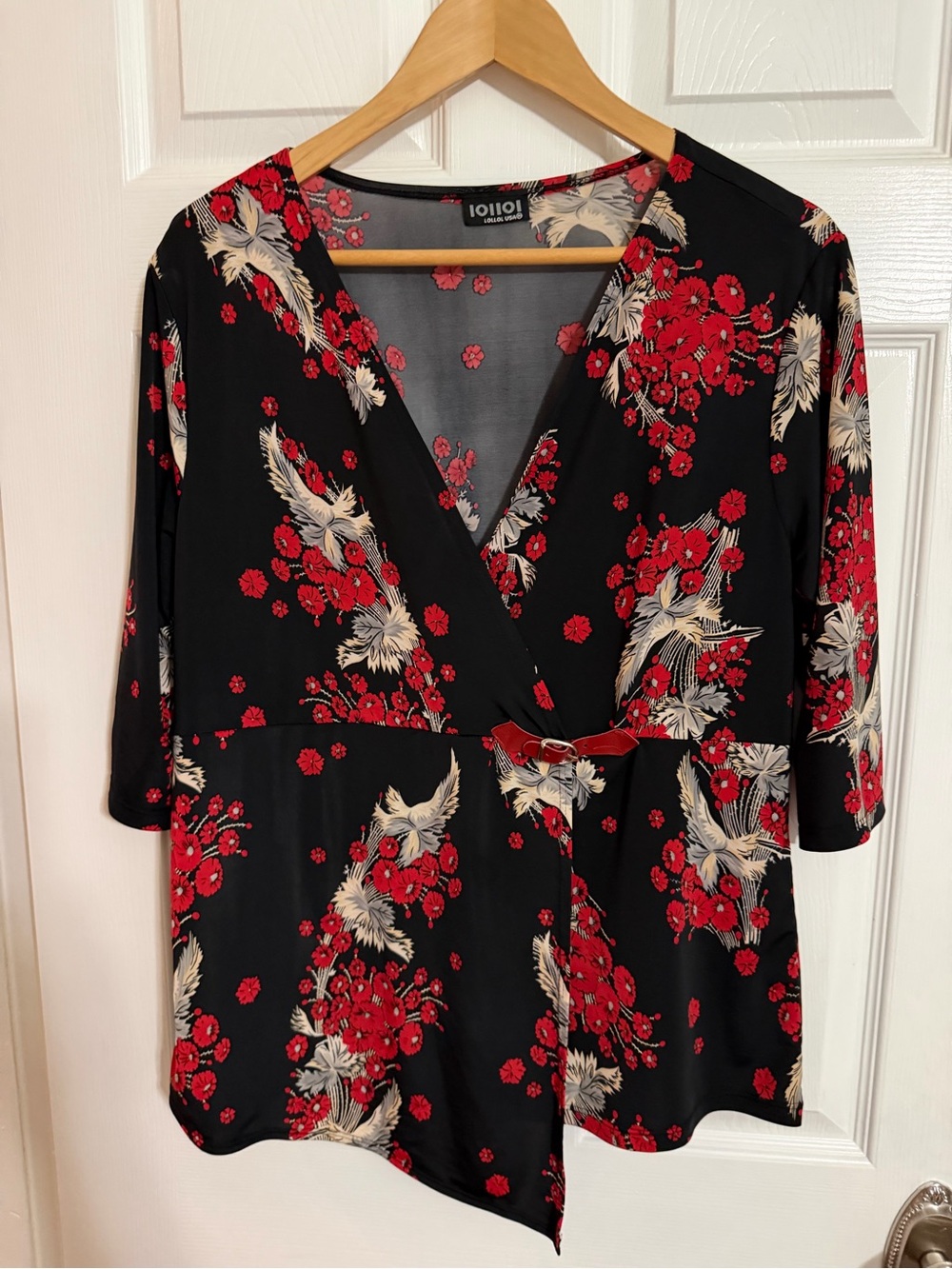 Black Floral Wrap-Style Women's Top with Red Accents, stretchy-XL